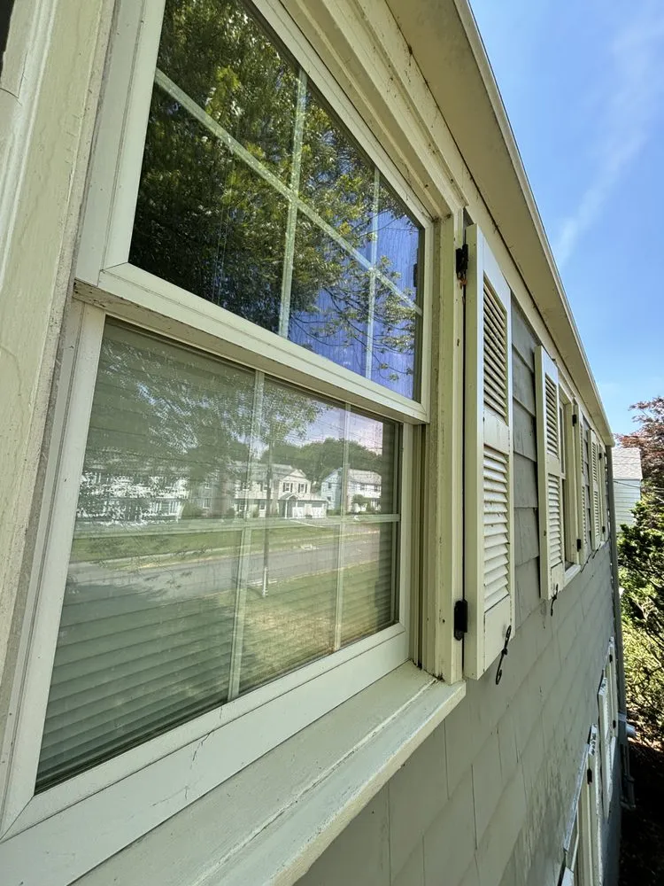 Reliable residential landscaping experts serving Hartford, CT - New England Natives