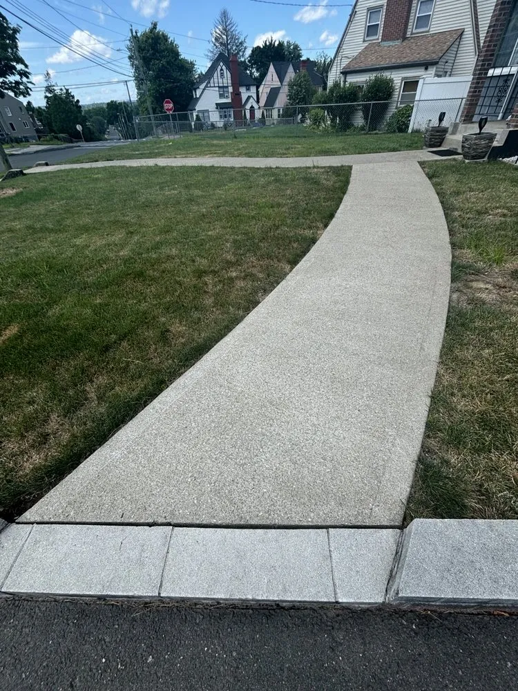 Trusted yard cleanup service in Hartford, CT by New England Natives