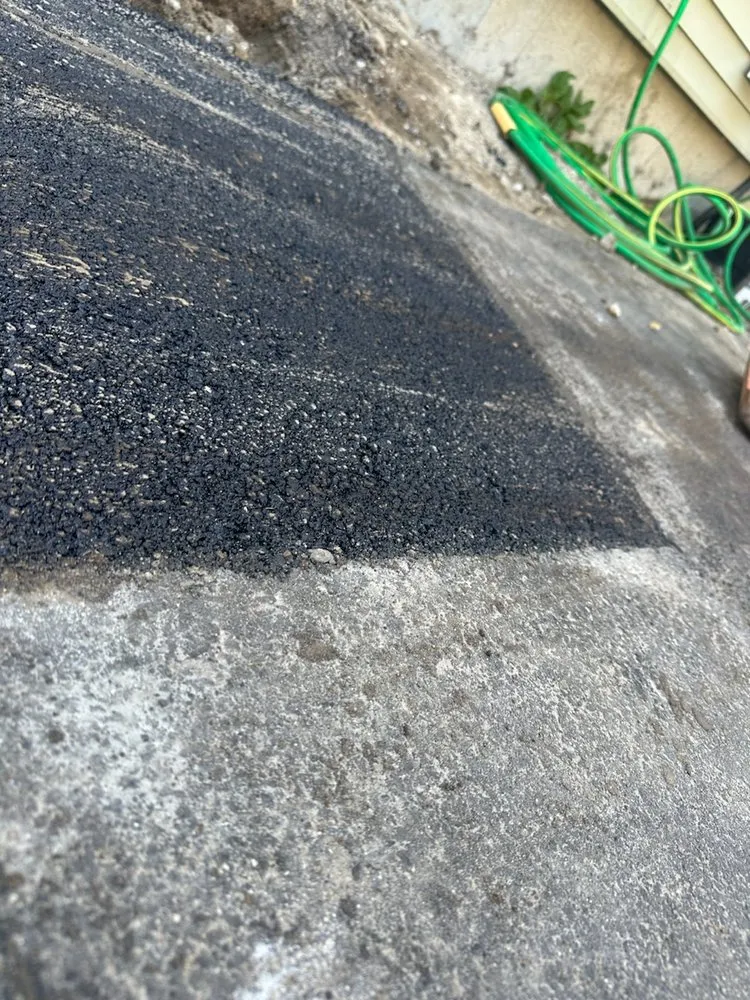 Top-rated lawn care service in Chelmsford, MA - New England pave works