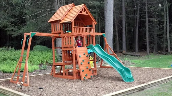 New England Playscapes Logo