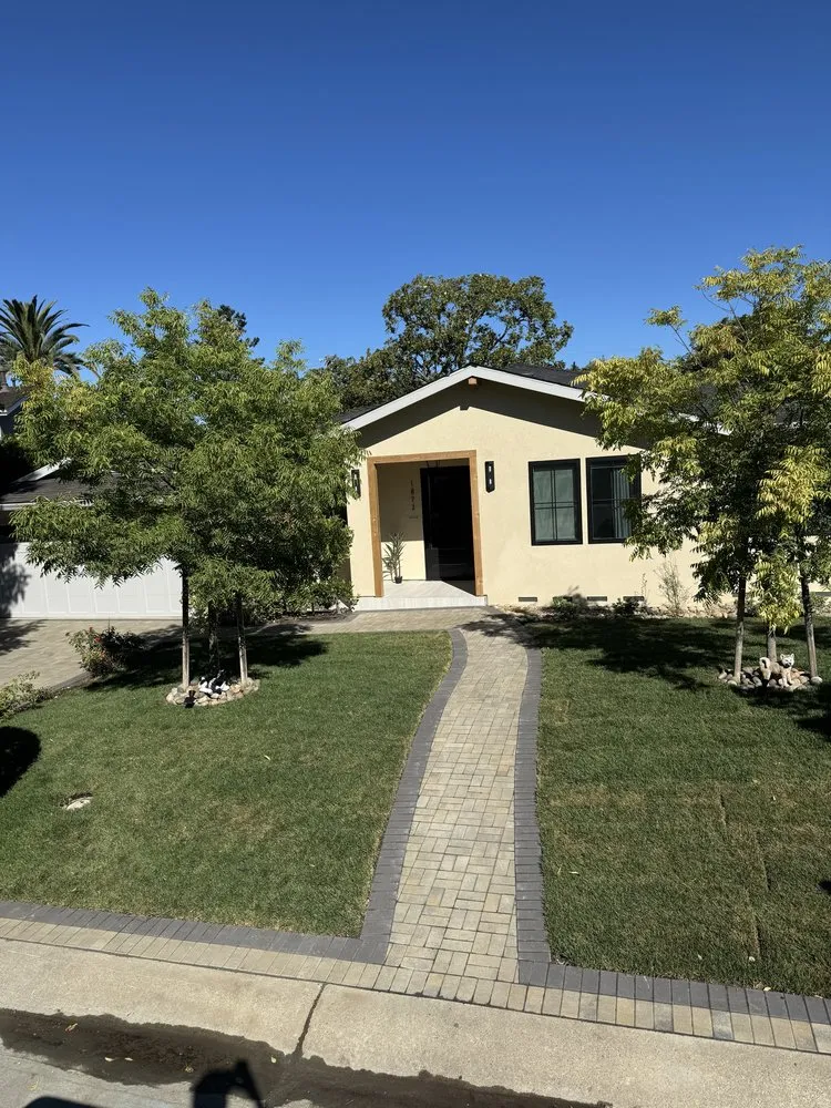 Trusted lawn mowing service in Palo Alto, CA - New Era Design