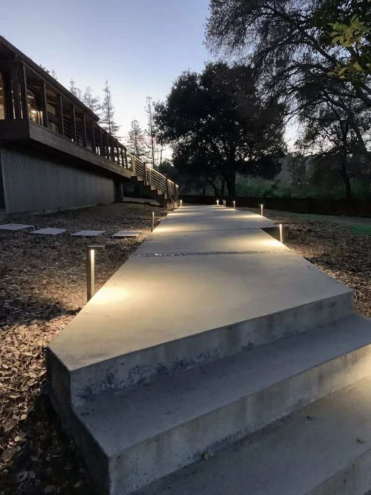 Top-rated yard cleanup service for year-round maintenance across Redwood City, CA - New Era Landscape & Garden Service