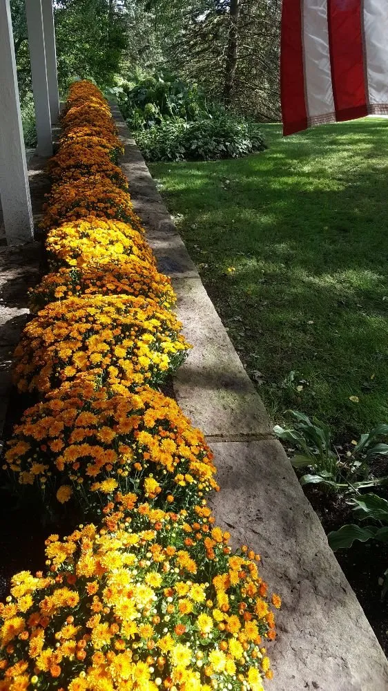 Affordable garden landscaping experts serving West Chicago, IL - New Era Landscaping