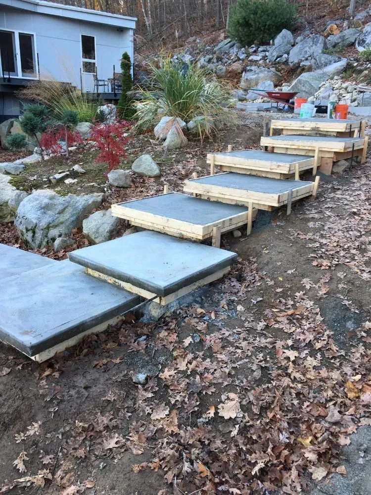 Professional lawn mowing service experts serving Pawtucket, RI - New Era Masonry and Construction