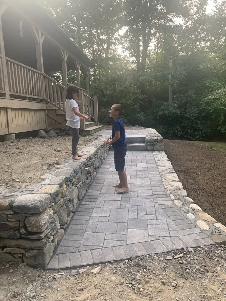 Professional lawn care service experts serving Pawtucket, RI - New Era Masonry and Construction