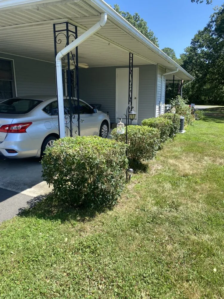 Reliable lawn mowing service in Waretown, NJ by New Found landscaping