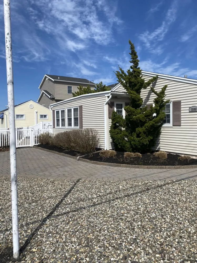 Top-rated landscape installation for beautiful yards in Waretown, NJ by New Found landscaping