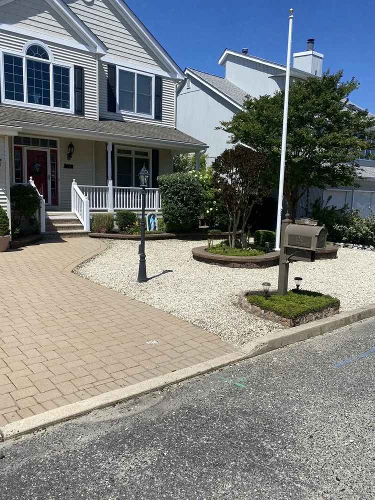 Professional garden landscaping in Waretown, NJ - New Found landscaping