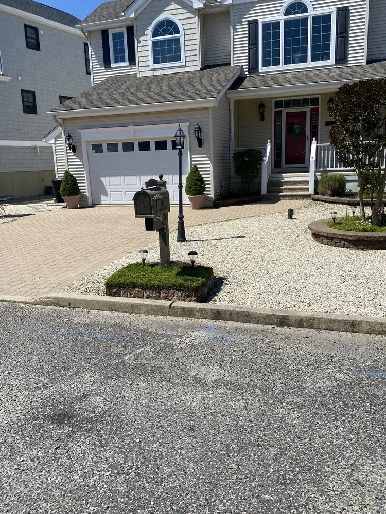 Affordable lawn care service for residential properties in Waretown, NJ by New Found landscaping
