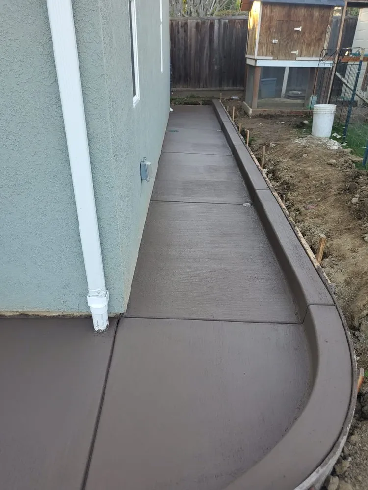 Custom lawn care service for year-round maintenance in Modesto, CA by New Gen Concrete