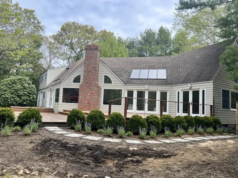 Custom outdoor landscaping experts serving East Hampton, NY - New Generation Landscapes