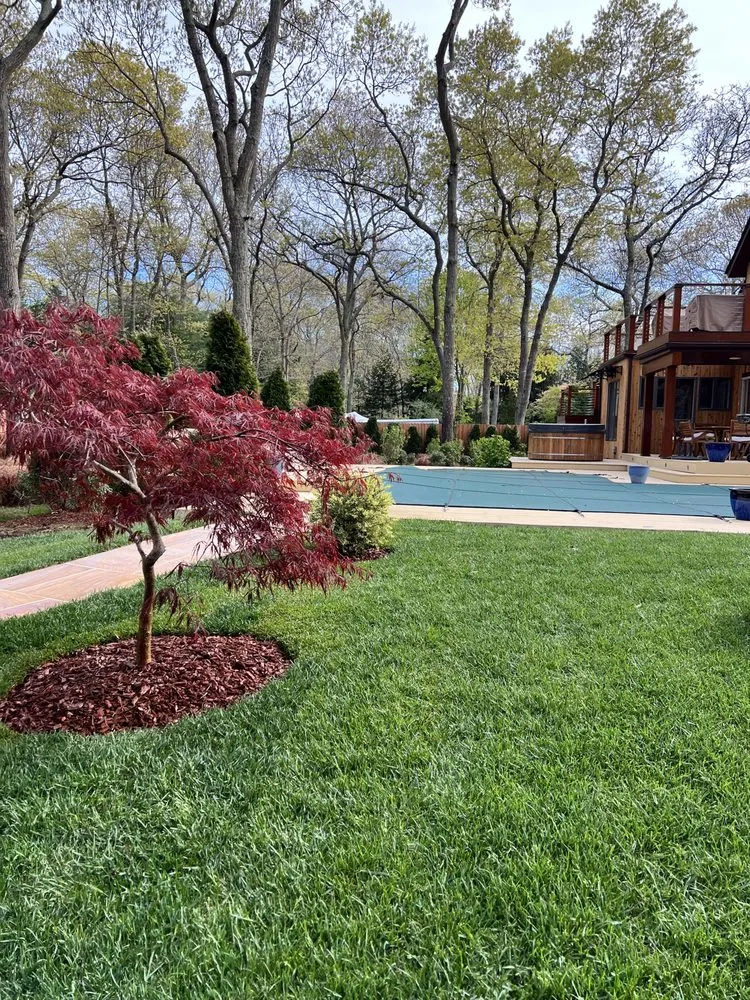 Custom garden landscaping in East Hampton, NY by New Generation Landscapes
