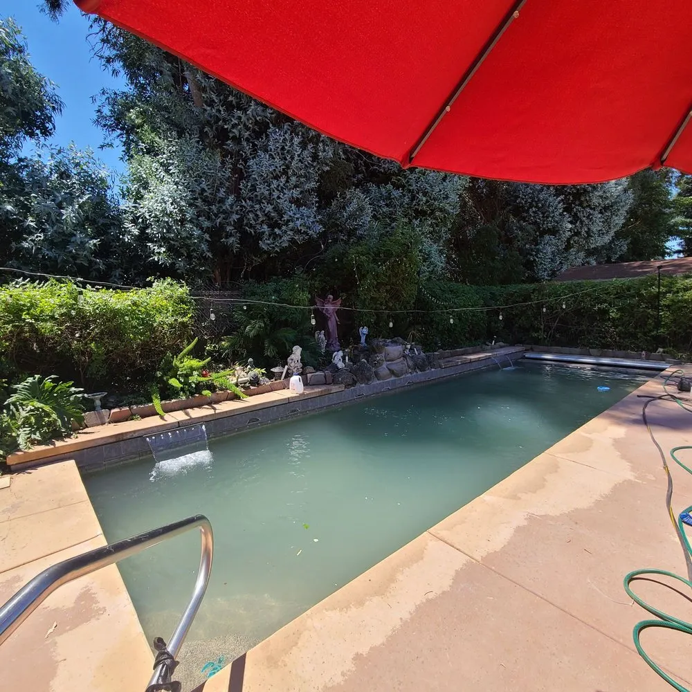 Custom outdoor landscaping in Sacramento, CA - New Generation Pool Construction