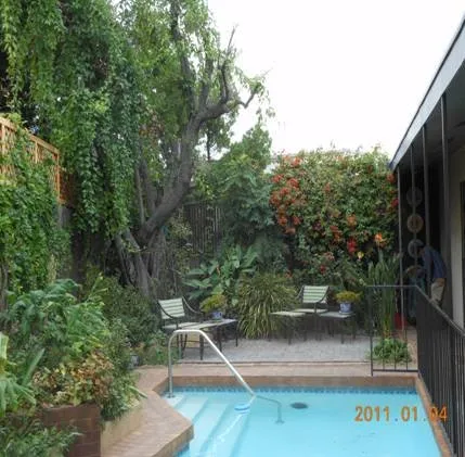 Expert yard maintenance for homes in Covina, CA by New Growth Landscaping