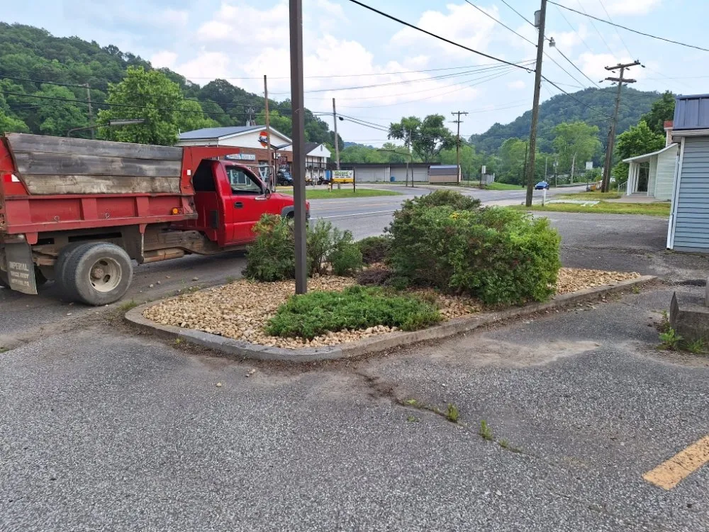 Affordable yard maintenance experts serving Barboursville, WV - New Home Property Management