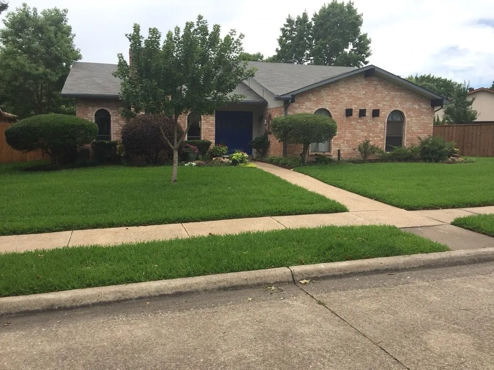 Trusted garden landscaping for beautiful yards across Dallas, TX - New Hope Landscaping Maintenance