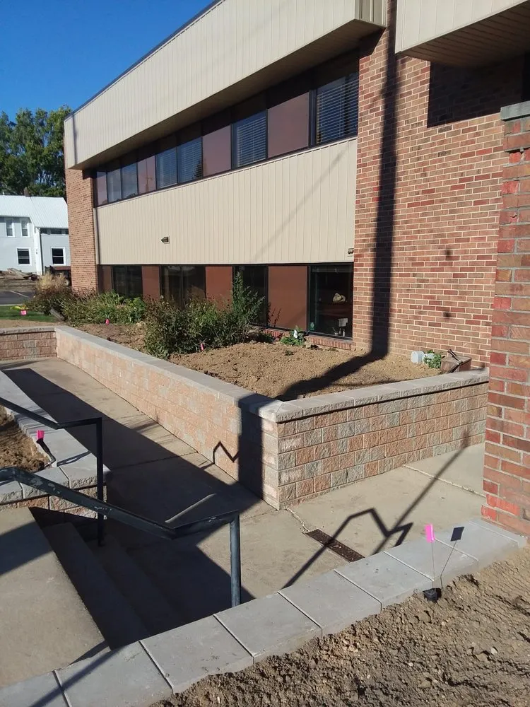 Custom landscaping services in Lansing, MI by New Horizon Landscapes