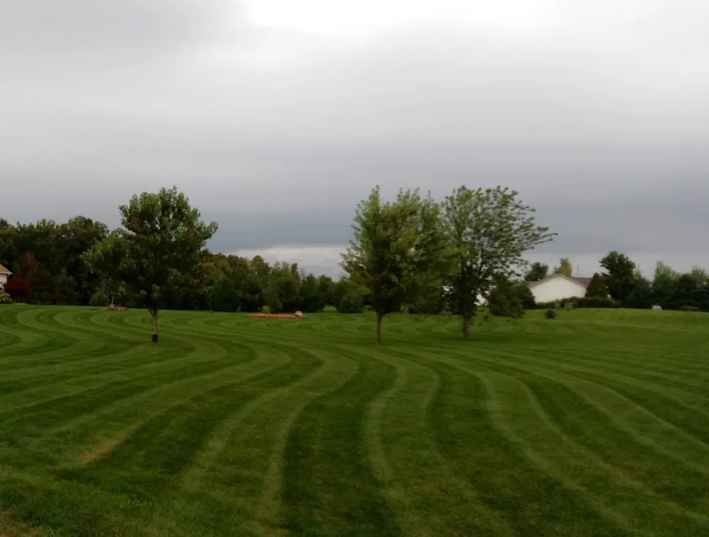 Custom lawn mowing service in Lansing, MI - New Horizon Landscapes