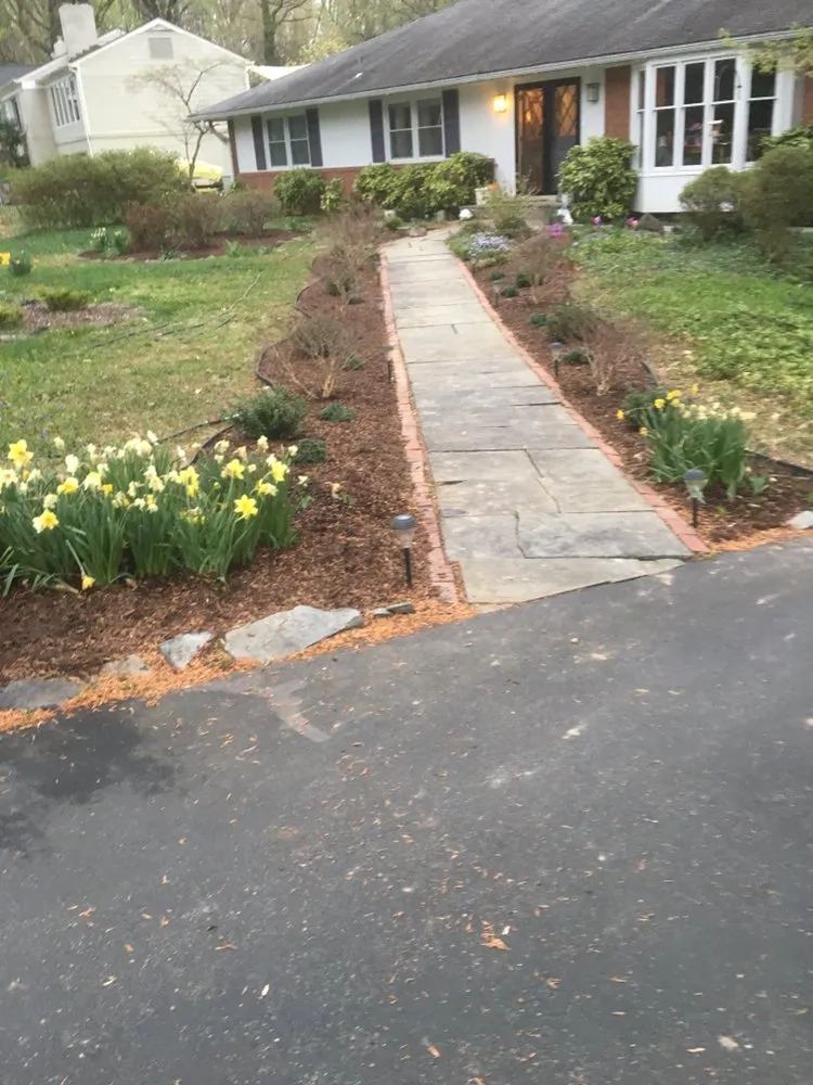 Local lawn care service near you across Sterling, VA - New Horizon Landscaping