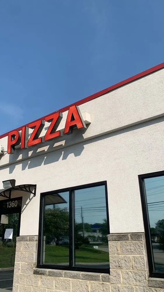 Professional yard maintenance with custom design across Danville, VA - New Horizon Property Management