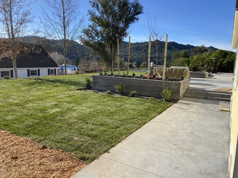 Affordable garden landscaping for homes in Atascadero, CA by New Horizons Landscape