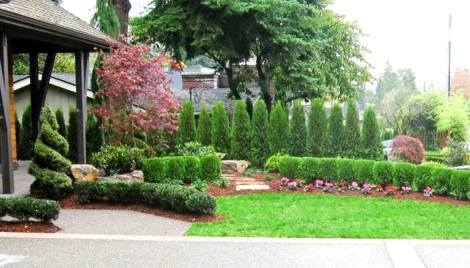 Expert lawn mowing service experts serving Spirit Lake, ID - New Horizons Landscape