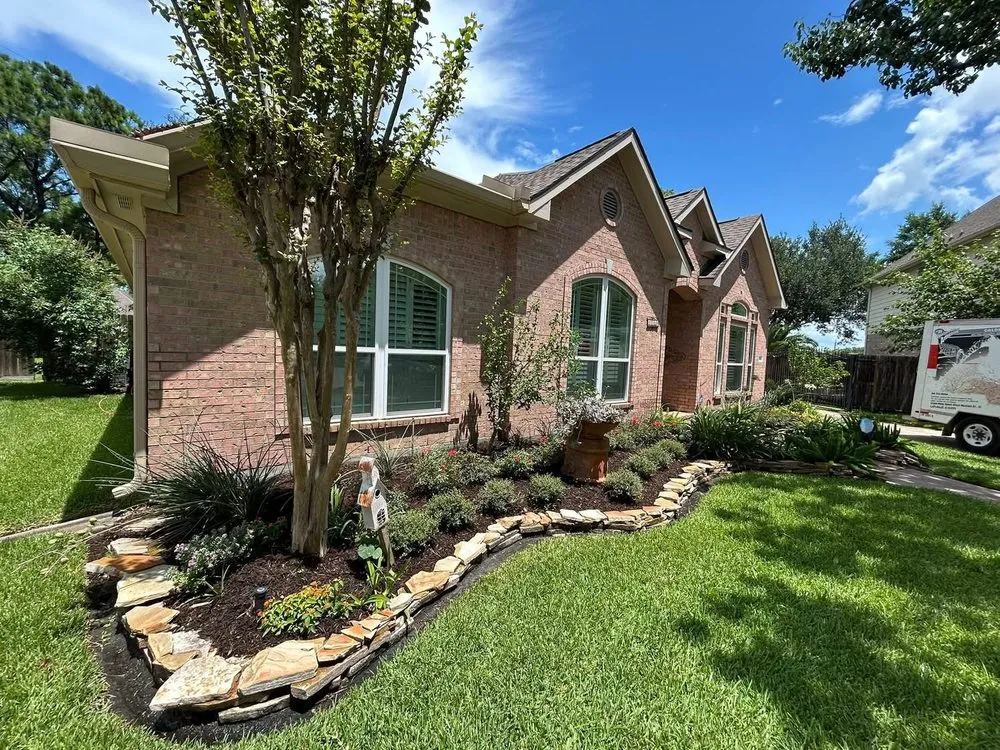 Custom residential landscaping in Cypress, TX by New Horizons Nursery & Landscaping