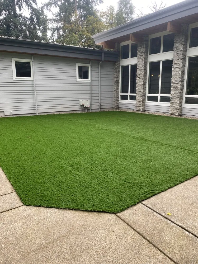 Expert outdoor landscaping in Hubbard, OR - New Invasion Landscape Services