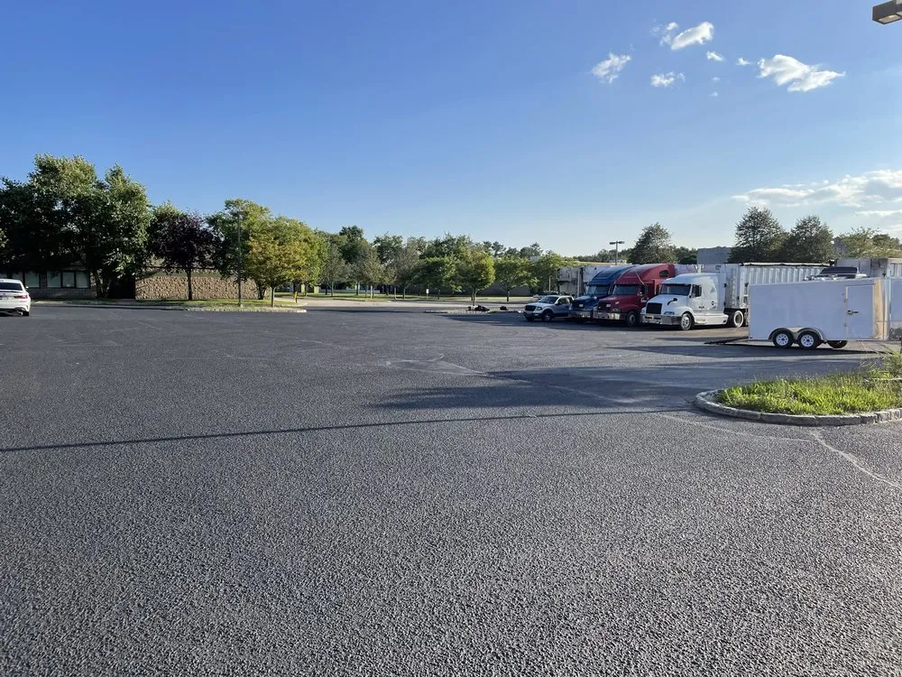 Reliable landscaping services in Brentwood, NY - New island services