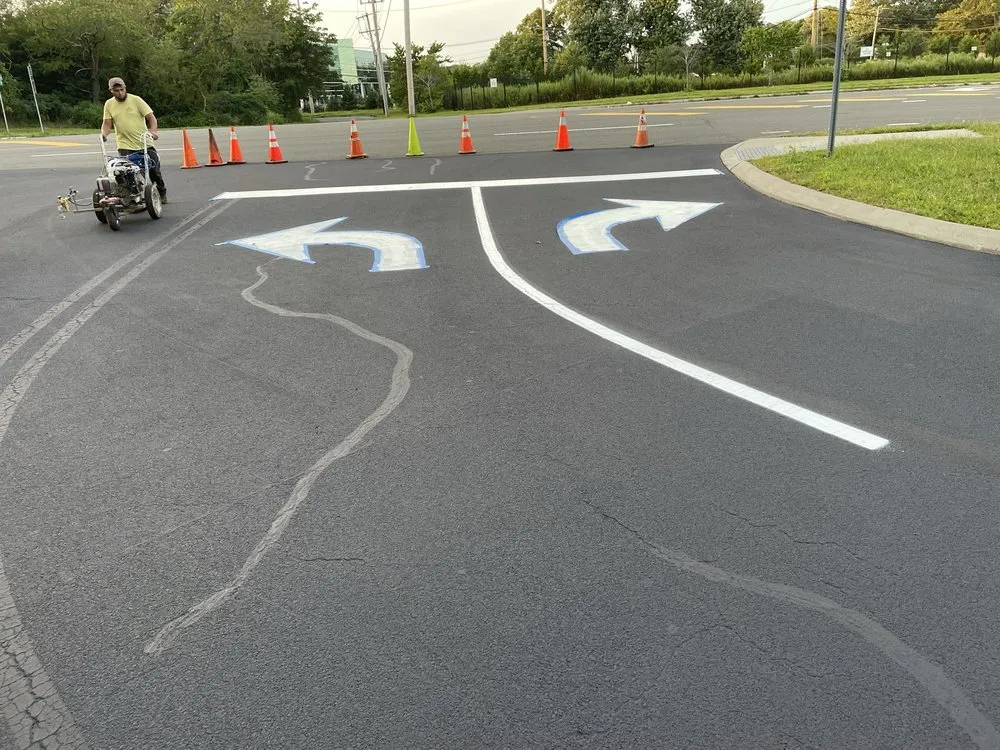 Affordable yard cleanup service for year-round maintenance in Brentwood, NY by New island services