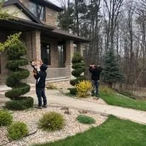 Expert garden landscaping in Suamico, WI by NEW Landscape & Lawn Care