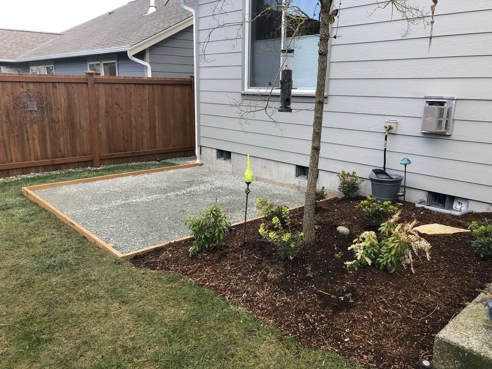 Custom lawn mowing service in Burlington, WA by New Lawn Care & Landscape