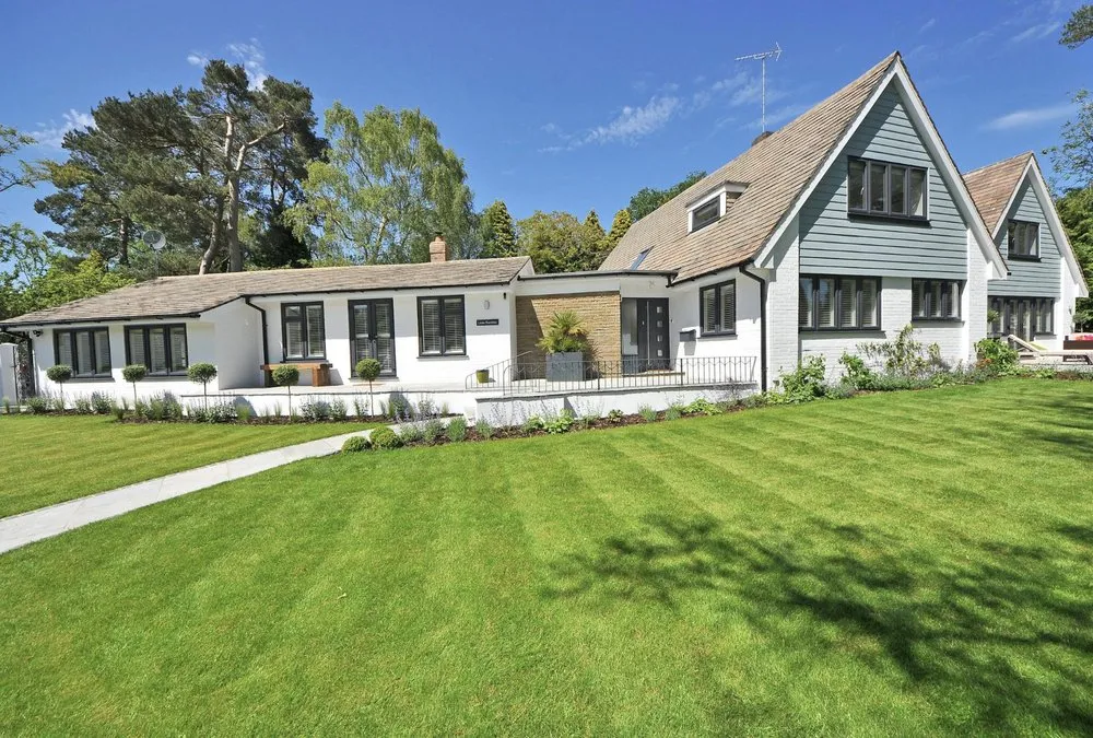 Expert lawn mowing service in East Palo Alto, CA by New Leaf Landscape