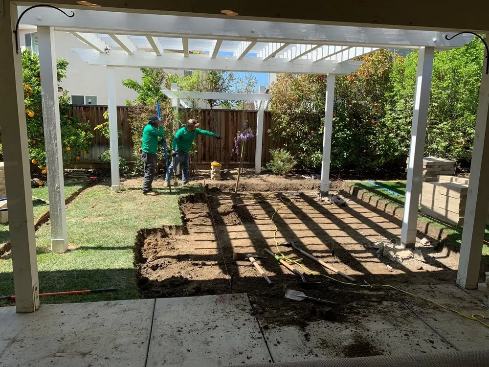 Professional residential landscaping experts serving Hollister, CA - New Leaf Landscapes