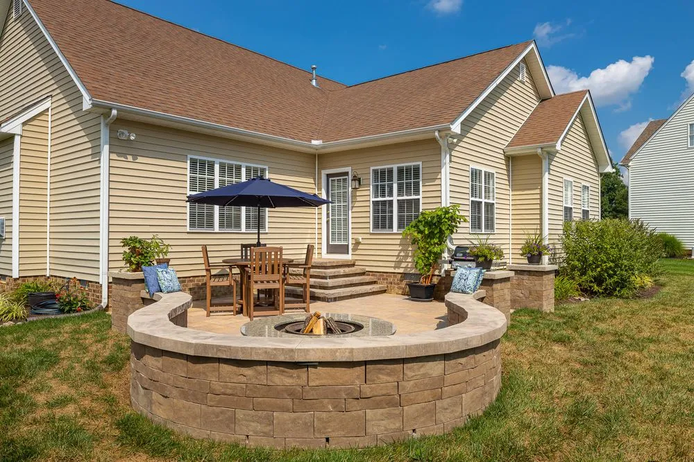 Custom yard cleanup service for homes in Glen Allen, VA by New Leaf Landscaping