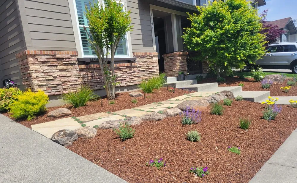 Top-rated lawn mowing service experts serving Healdsburg, CA - New Leaf Landscaping