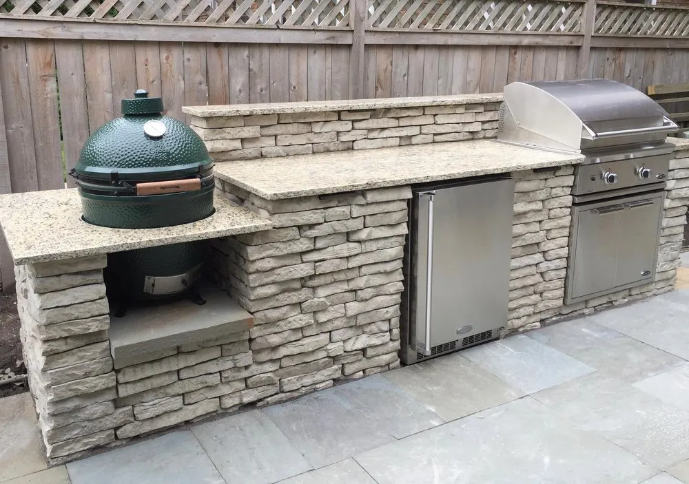 Professional outdoor landscaping for residential properties in Northbrook, IL by New Leaf Landscaping