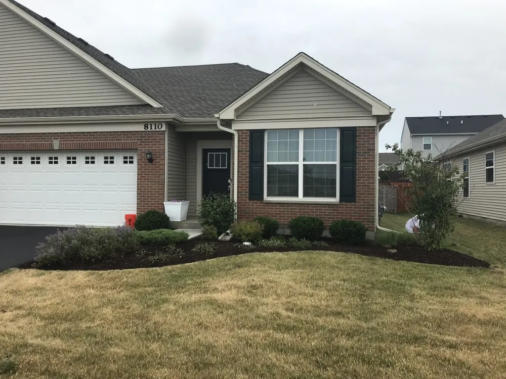 Trusted garden landscaping for year-round maintenance in Joliet, IL by New Level Landscaping