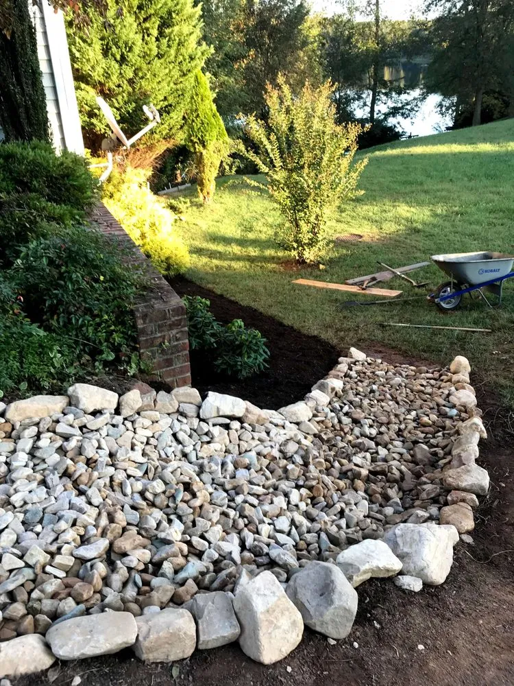 Local lawn mowing service in Amherst, VA by New Life Lawn & Landscaping