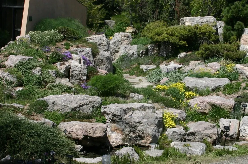 Reliable garden landscaping in Seattle, WA by New Life Rockeries of Seattle