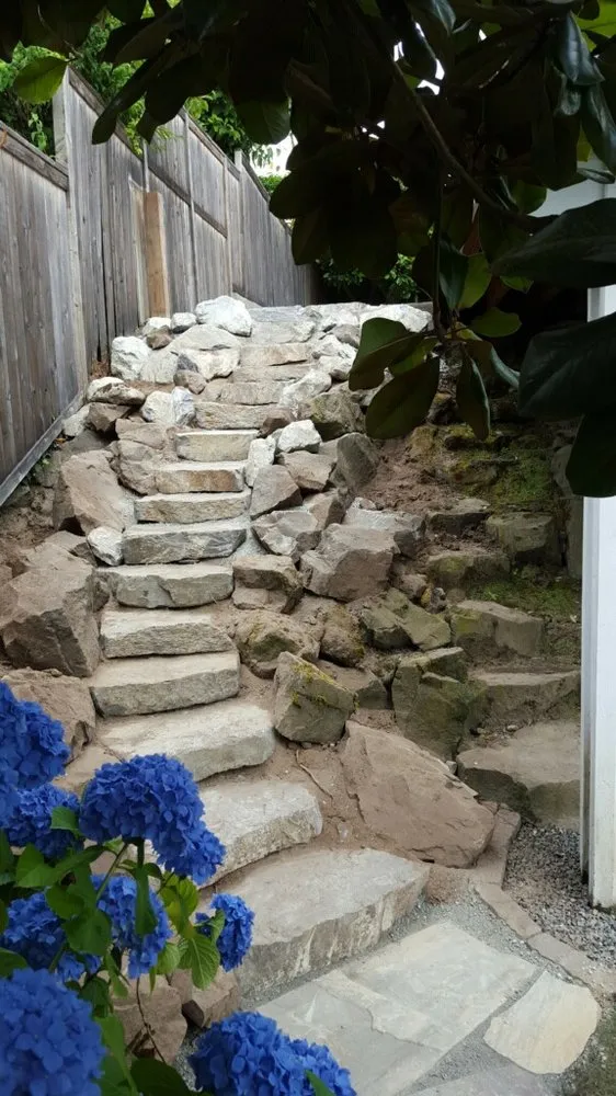 Top-rated garden landscaping in Seattle, WA by New Life Rockeries of Seattle