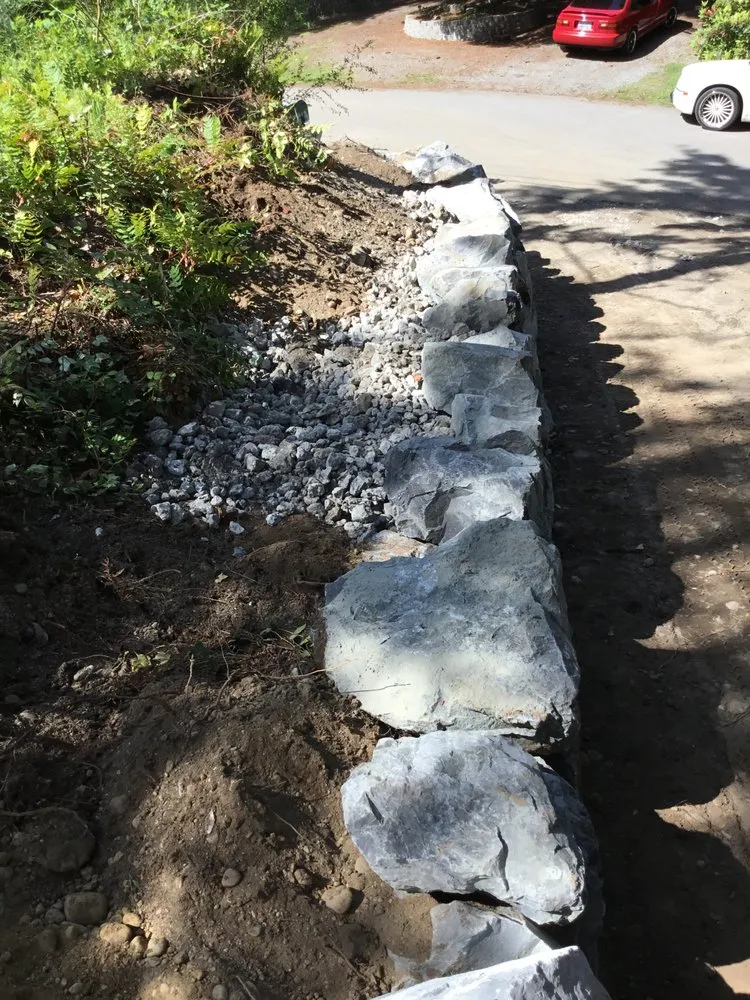 Professional lawn mowing service experts serving Seattle, WA - New Life Rockeries of Seattle