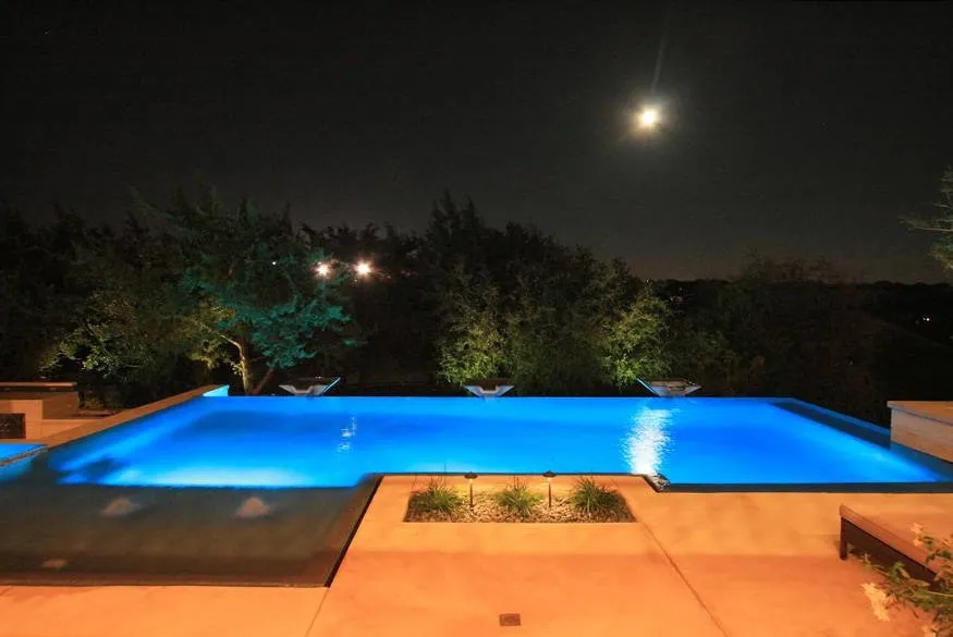 Professional lawn care service in Aurora, CO - New Line Design