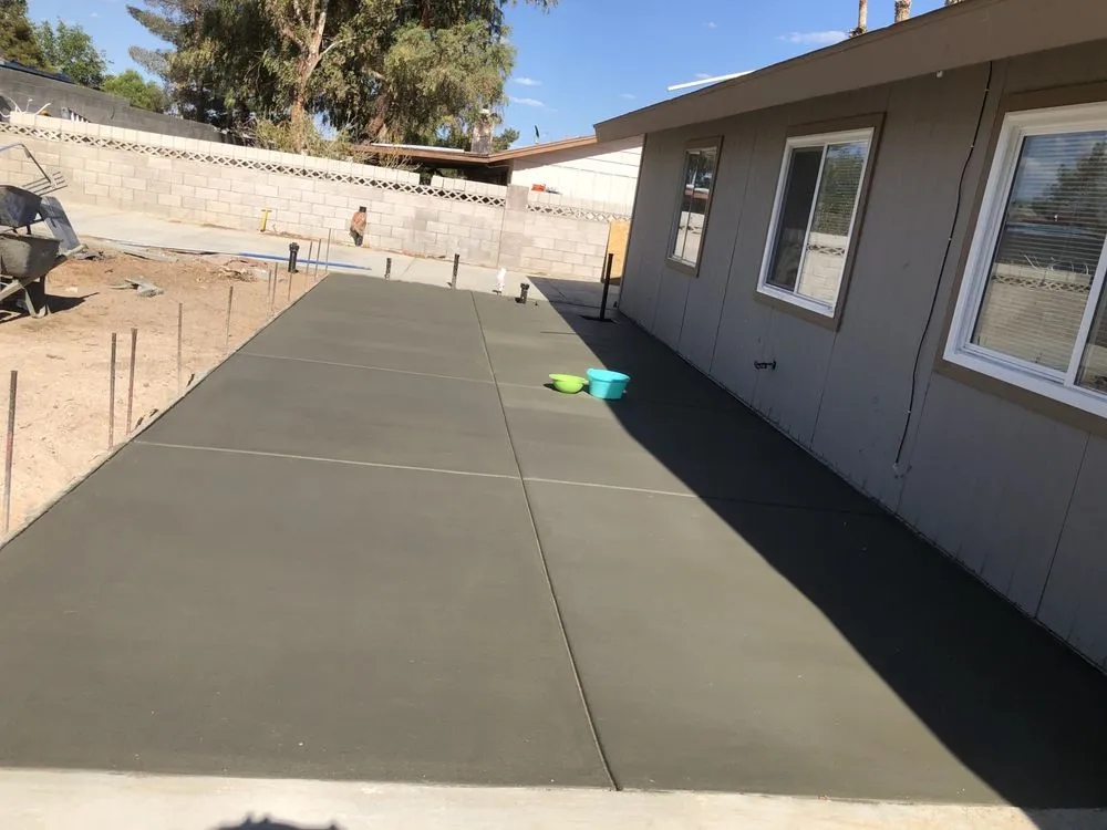 Expert landscaping services near you in Las Vegas, NV by New line Maintenance & Landscape