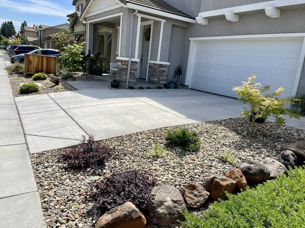 Reliable yard cleanup service in Farifield, CA - New Look Landscape
