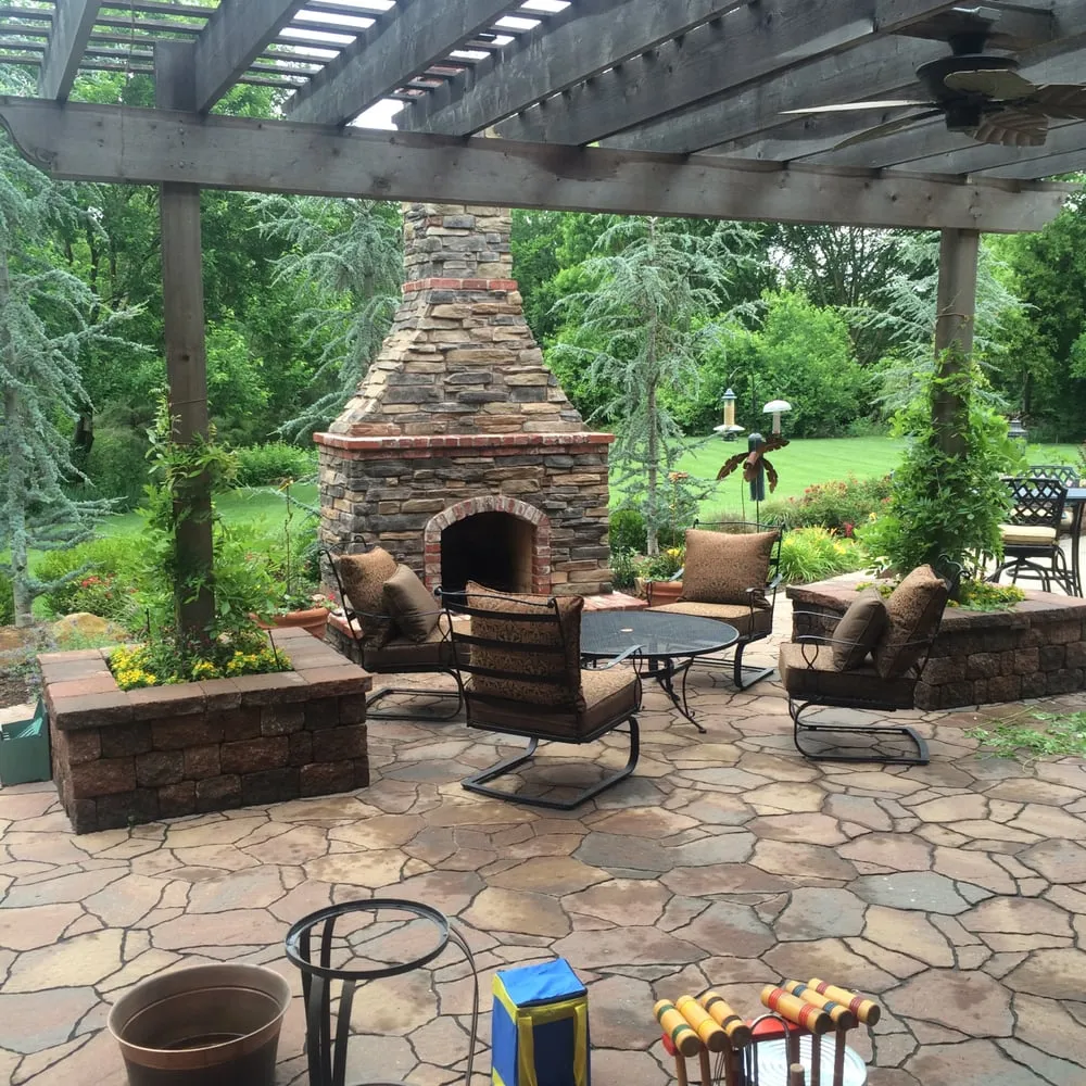 Custom landscaping services in Wichita, KS by New Look Landscape