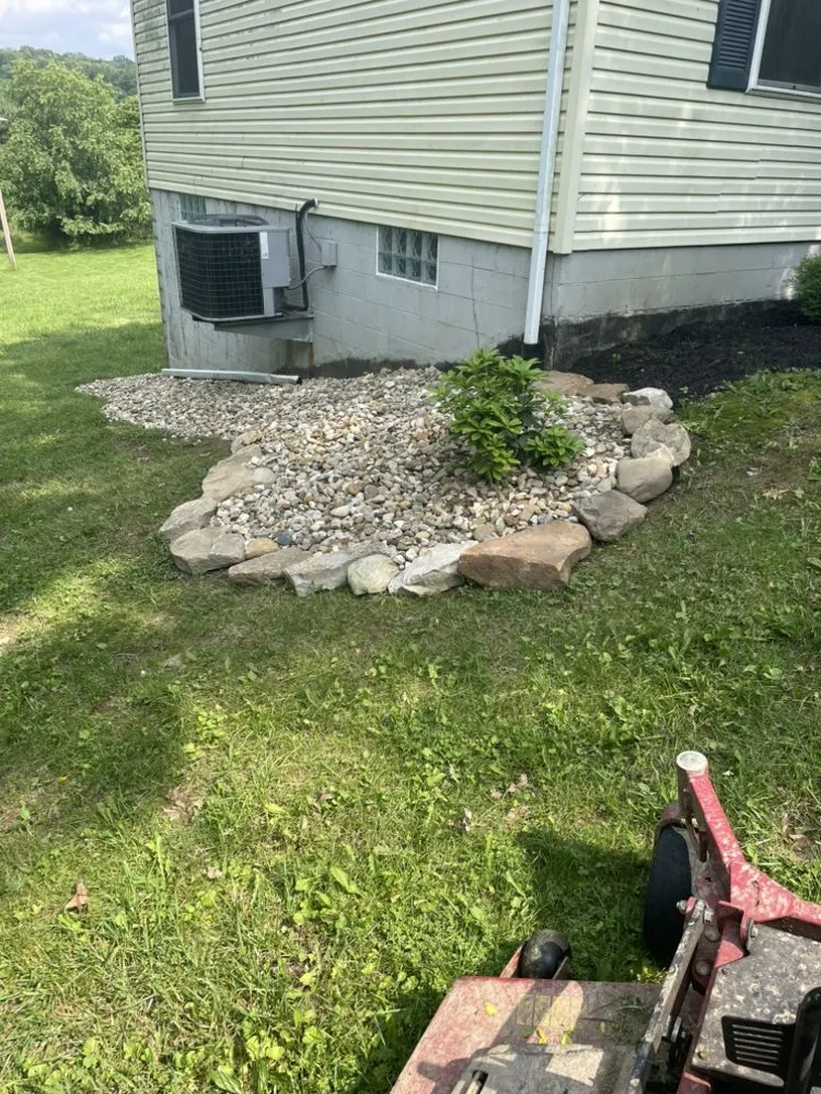 Top-rated lawn mowing service for homes across Mansfield, OH - New Look Lawn Care