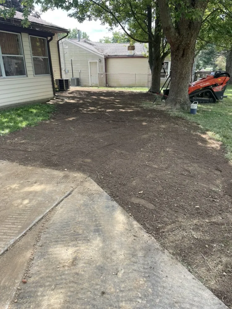 Professional yard maintenance in Mansfield, OH - New Look Lawn Care