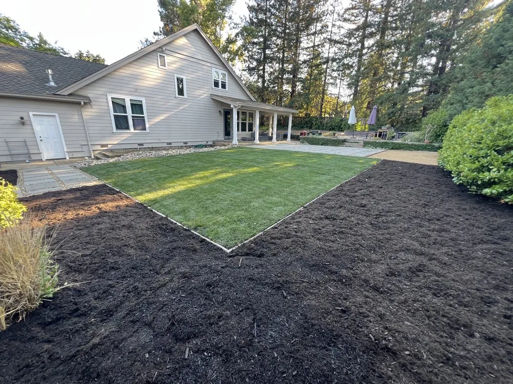 Trusted residential landscaping with custom design in Oakland, CA by New Moon Landscape