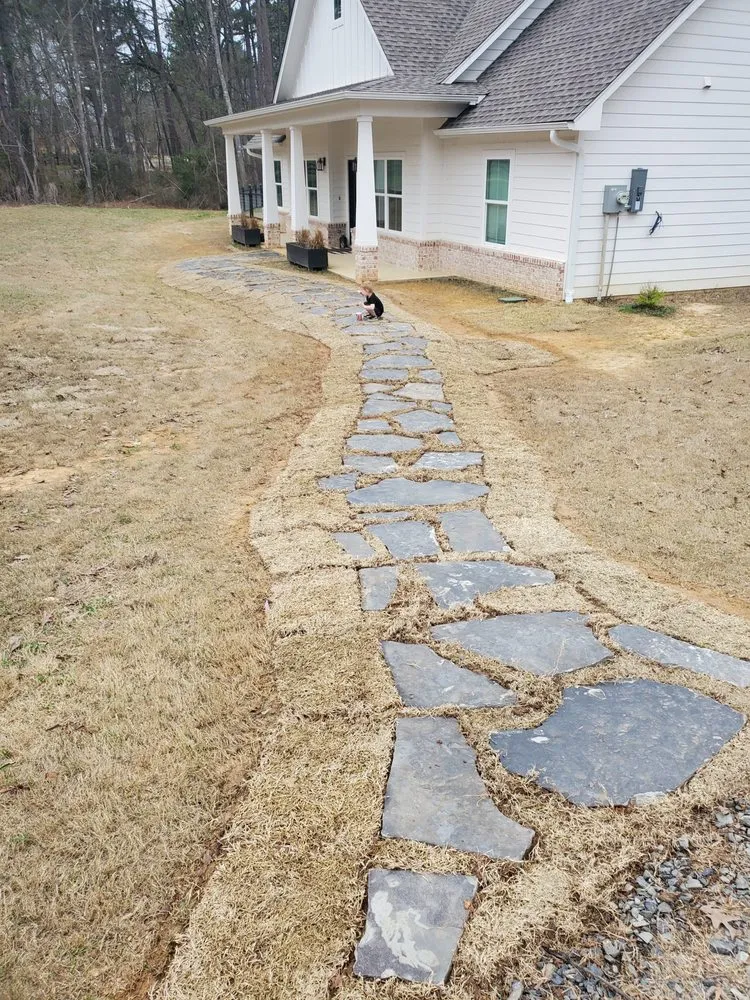 Professional yard maintenance experts serving Longview, TX - New Orleans Gardens Landscaping